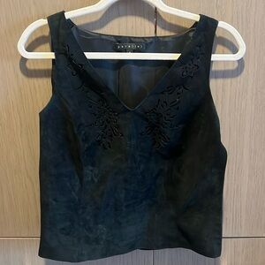 Black Parallel suade size 6 v-neck tank top